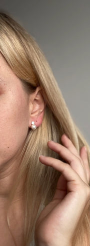 Kristina - Pearl Stud Earrings