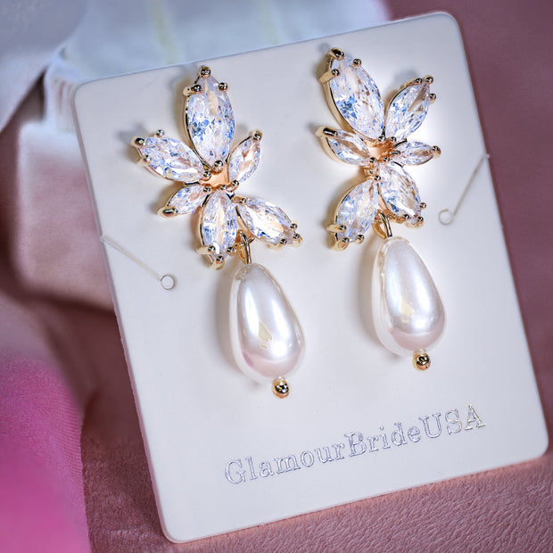 Sarah - Pearl Bridal Earrings