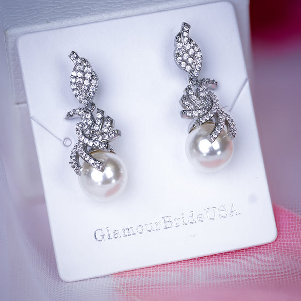 Julie - Pearl Bridal Earrings
